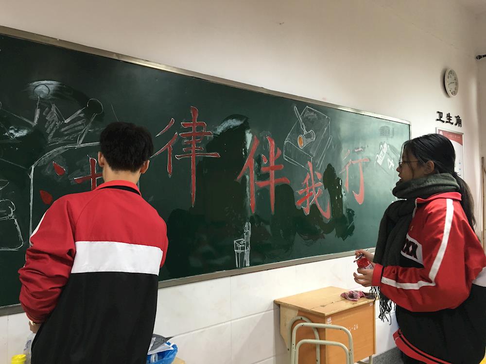 70de69c1657e4c25a2f1e671ff6c82ee.jpg 70de69c1657e4c25a2f1e671ff6c82ee.jpg