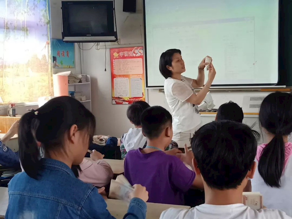 50c32dc5e31e4adfa43a39e01eed0023.png 50c32dc5e31e4adfa43a39e01eed0023.png