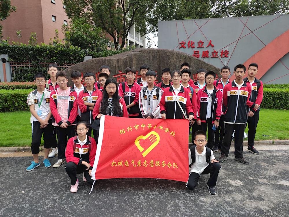 8d8f34b43e31425785e3dcda323bb74d.jpg 8d8f34b43e31425785e3dcda323bb74d.jpg