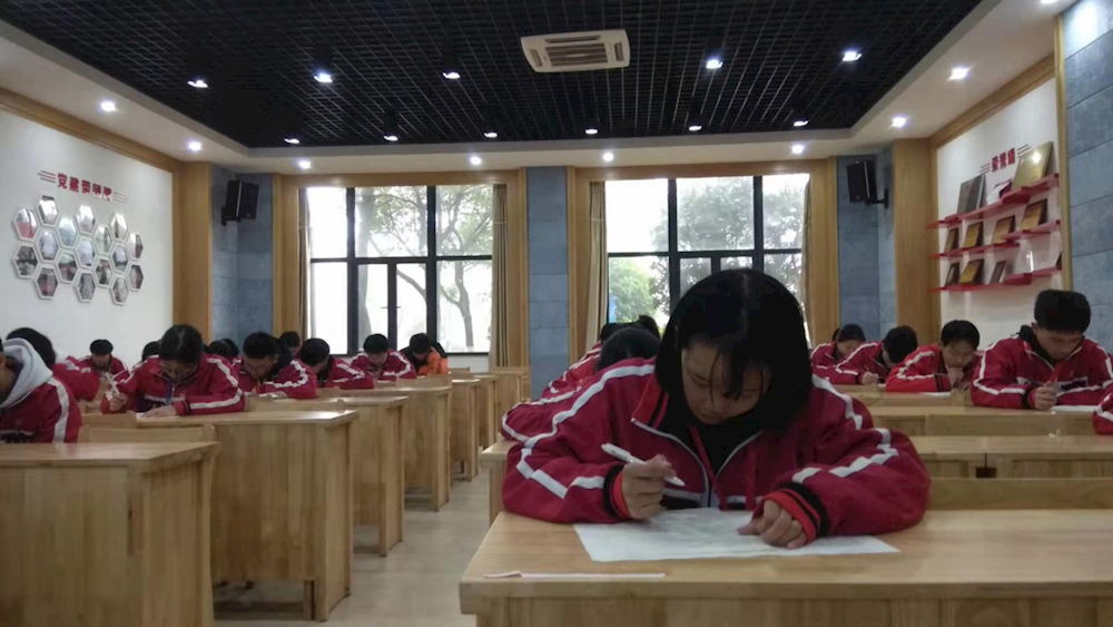 3c00fc373d3647b29c1fde7002255910.png 3c00fc373d3647b29c1fde7002255910.png