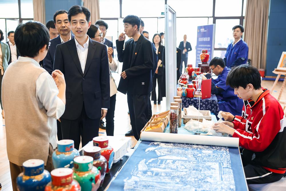 5754894546884396a3fbedd01d87ad6a.JPG 5754894546884396a3fbedd01d87ad6a.JPG