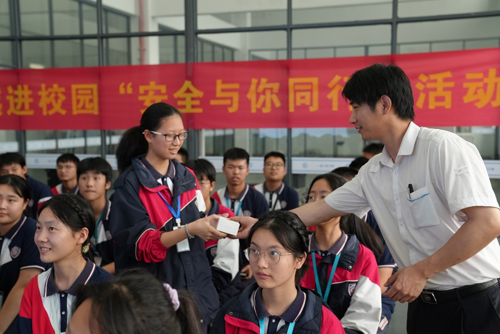 d297adf79ae549fca16a35bfe599d4b1.png d297adf79ae549fca16a35bfe599d4b1.png