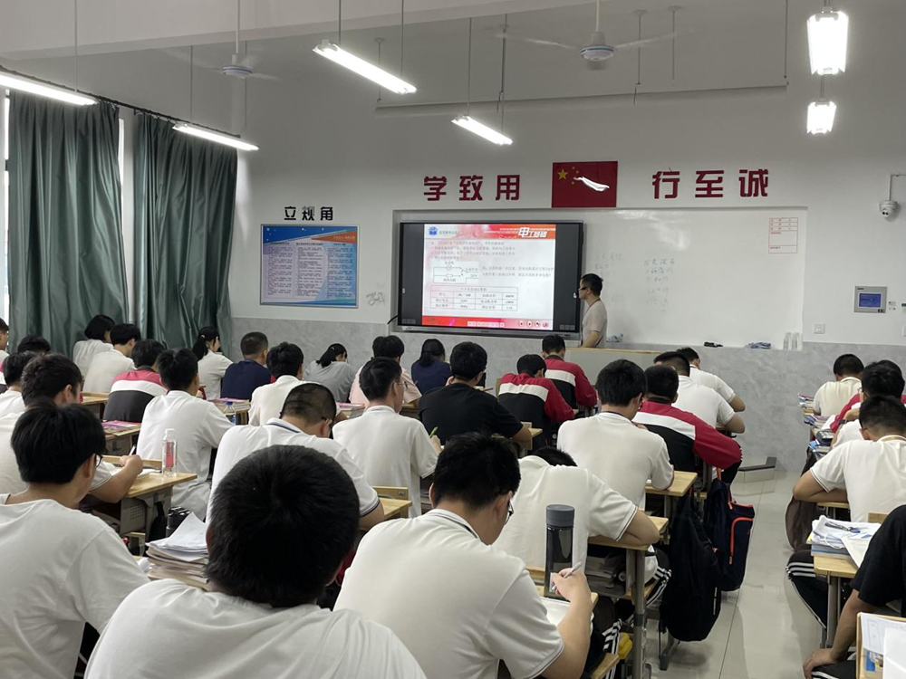 15adce1f0b9c4d00a713a4aea39cc90e.png 15adce1f0b9c4d00a713a4aea39cc90e.png