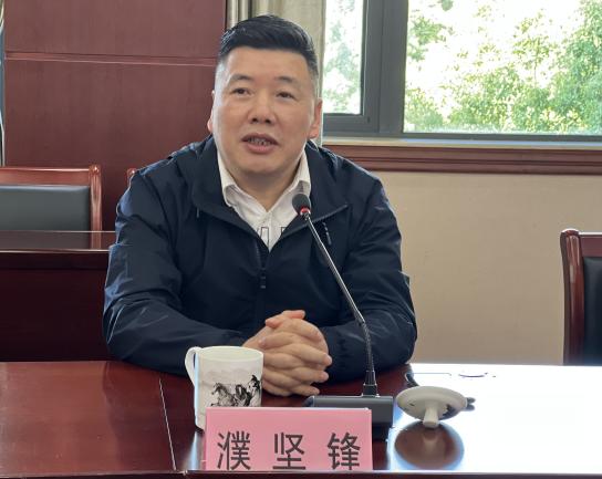 3fac6bfe392146a3bdaf8797bde944d8.jpg 3fac6bfe392146a3bdaf8797bde944d8.jpg