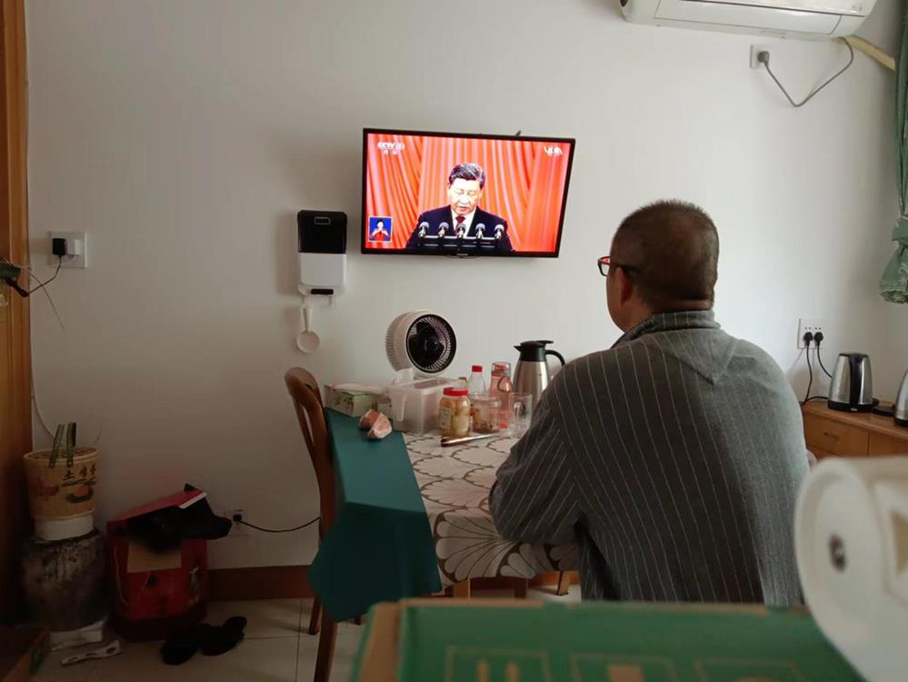 cb6067afc25e4f4a930ed3fb766553bf.jpg cb6067afc25e4f4a930ed3fb766553bf.jpg