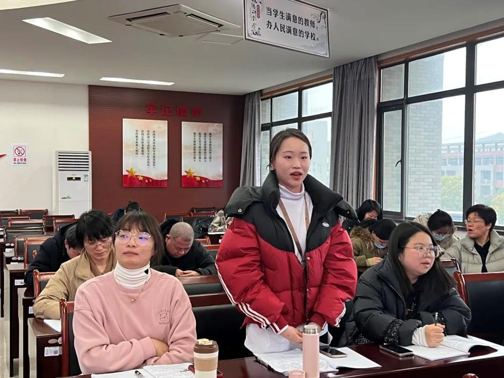 4aed80857e124a21b5e22596604abcf9.jpg 4aed80857e124a21b5e22596604abcf9.jpg