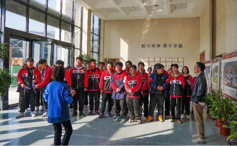 084b9d44fd0945f4b1953df741f4d63b.png 084b9d44fd0945f4b1953df741f4d63b.png