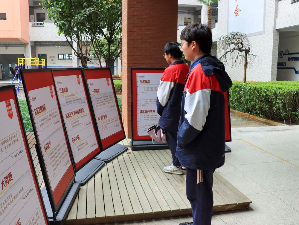 fce36efd820a4783869ee4d8afcec376.jpg fce36efd820a4783869ee4d8afcec376.jpg