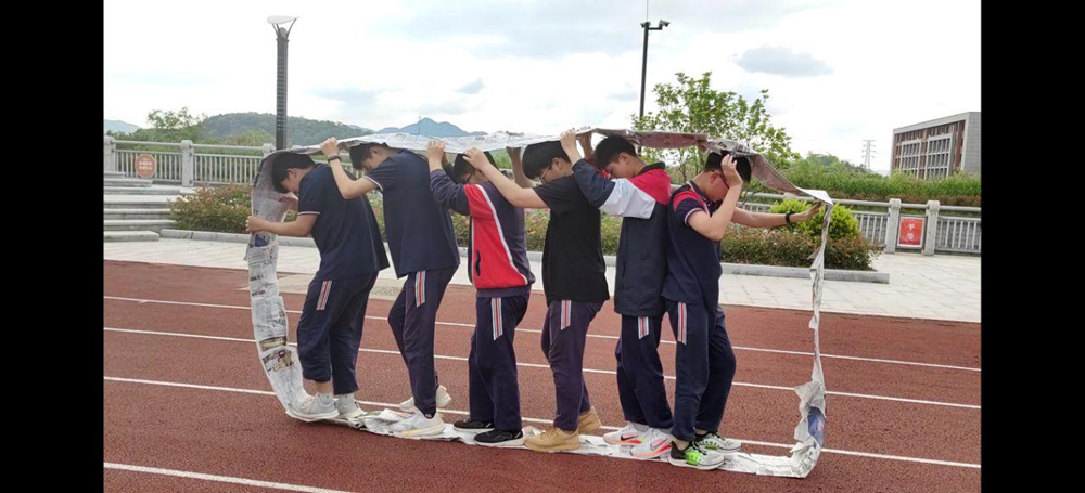 402a467d4b7642bfad044f0bdd27ca64.png 402a467d4b7642bfad044f0bdd27ca64.png