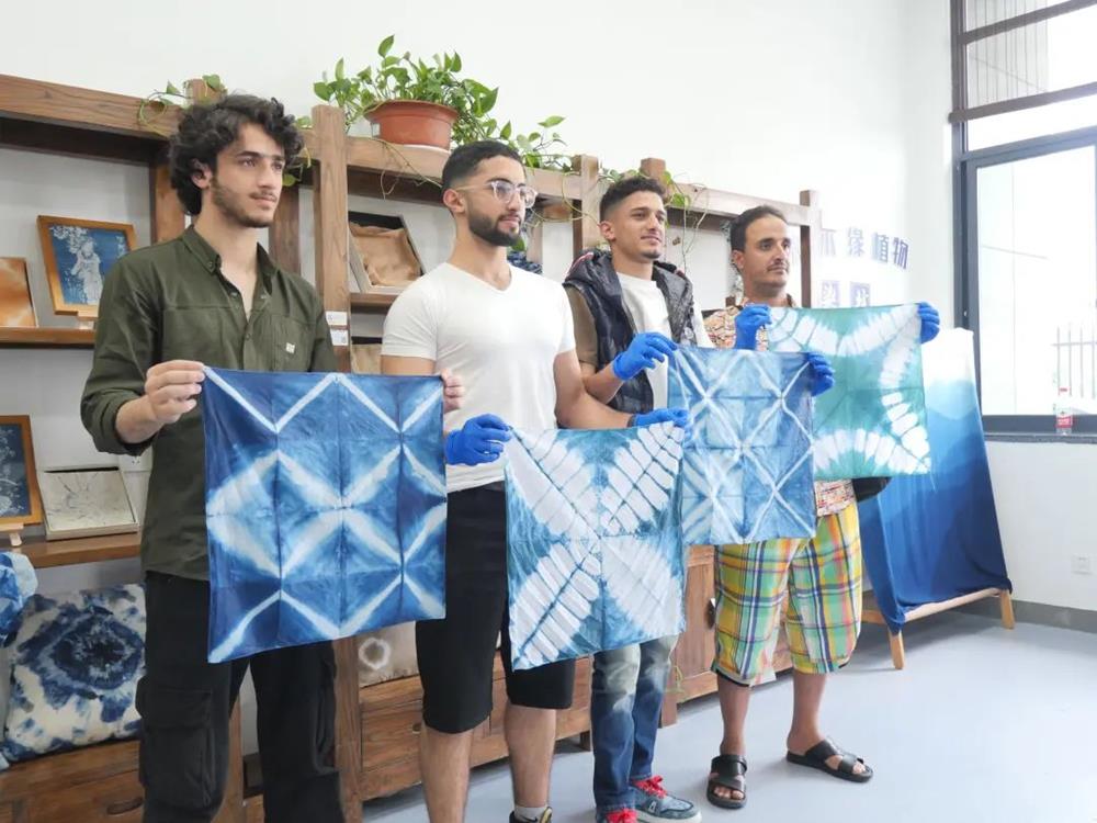 3ac577f72a5f4ed48c8a56e02580e5ed.jpg 3ac577f72a5f4ed48c8a56e02580e5ed.jpg