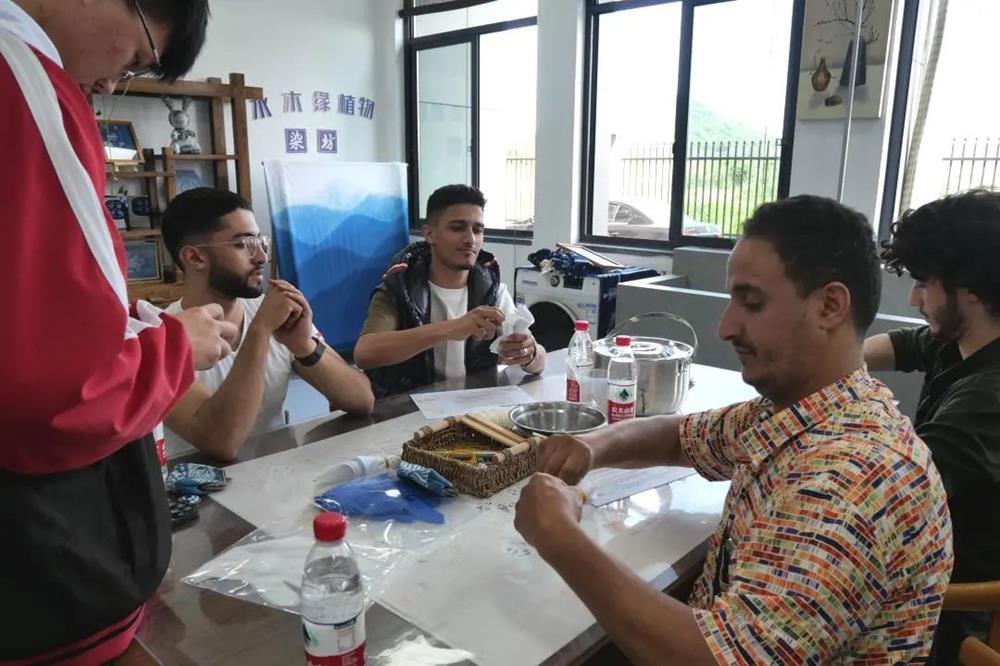 cf125e4c779c40e98281f29daf280f5b.jpg cf125e4c779c40e98281f29daf280f5b.jpg