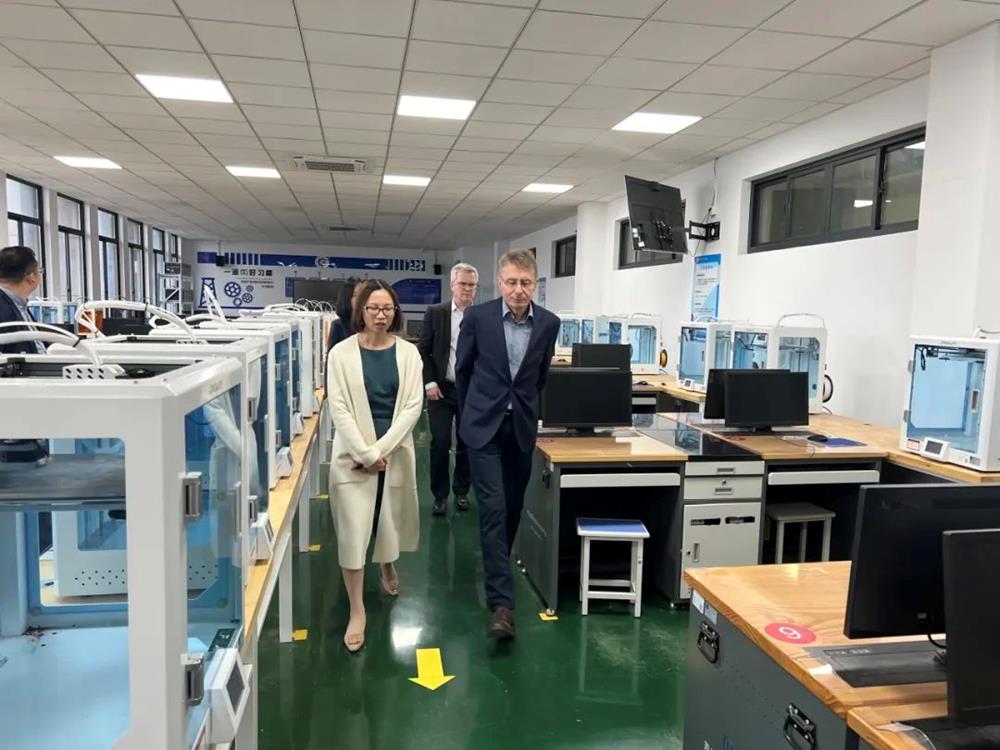 f224620c198b409297049a7e5915b211.jpg f224620c198b409297049a7e5915b211.jpg