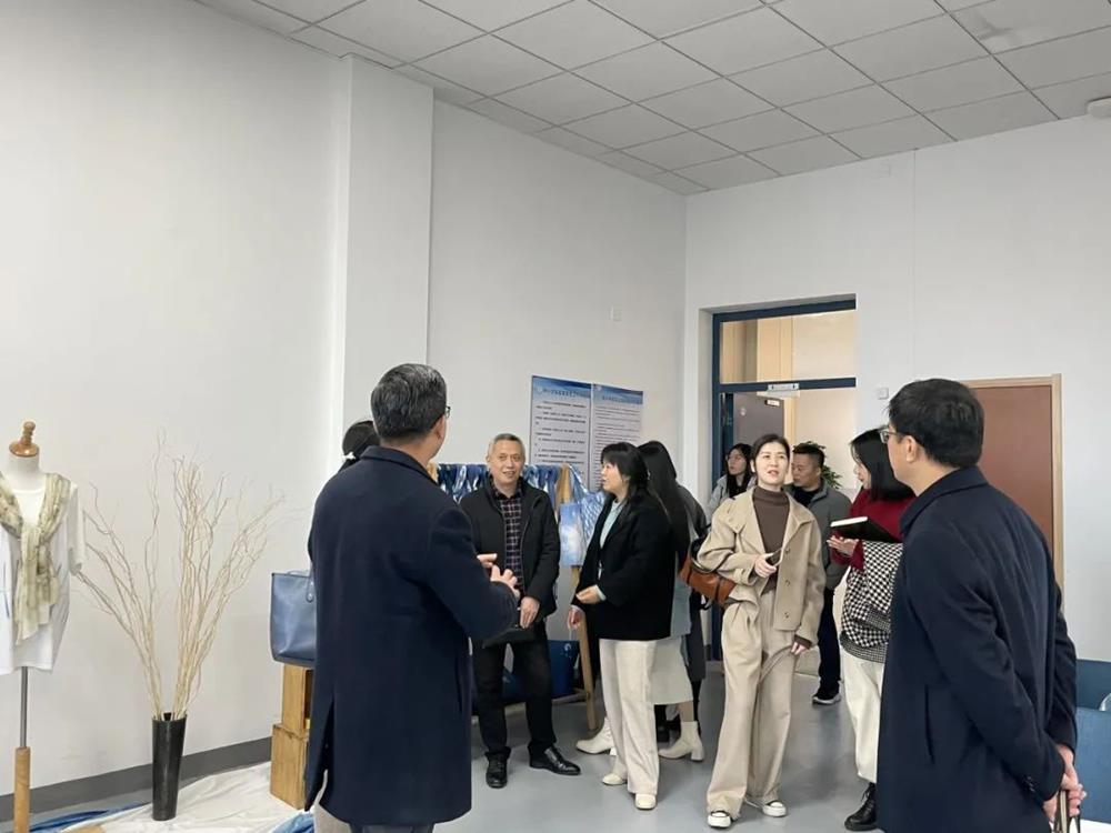 1f731c19a0e145e0b9ef6a07c9b3c47a.jpg 1f731c19a0e145e0b9ef6a07c9b3c47a.jpg