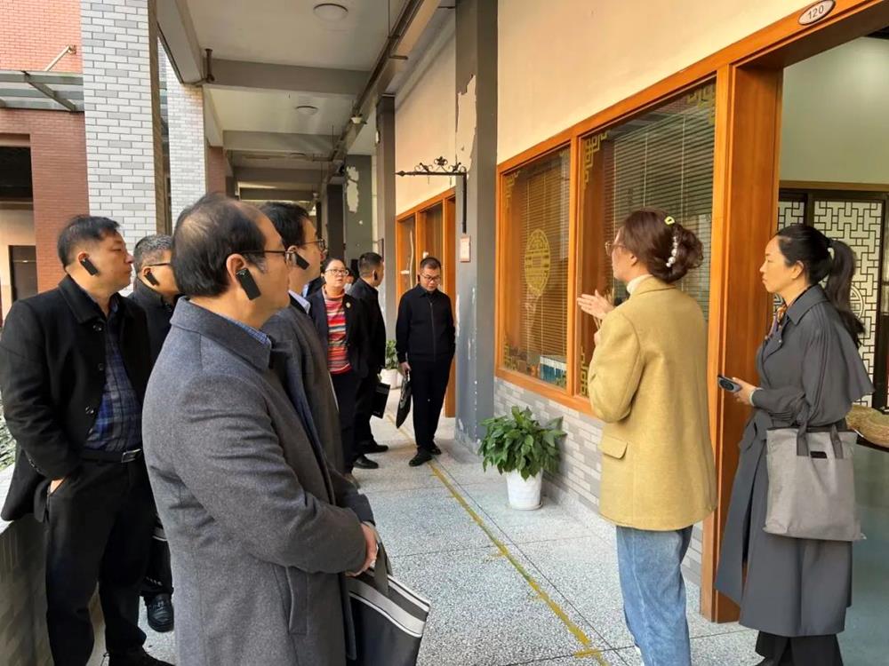 561e9111f28f43a8b4a439d118890f8e.jpg 561e9111f28f43a8b4a439d118890f8e.jpg