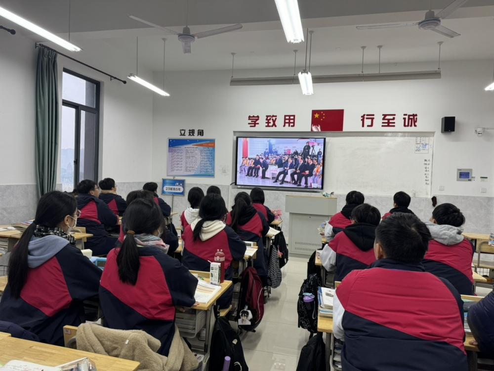 20c366999b05406f999fee7a55b7ceb2.png 20c366999b05406f999fee7a55b7ceb2.png