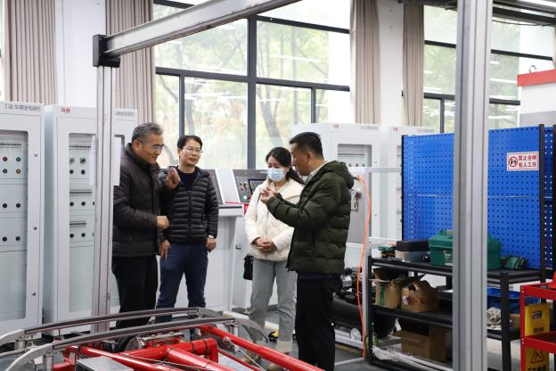 afd15ba2e733448f9c88473f673091fa.png afd15ba2e733448f9c88473f673091fa.png