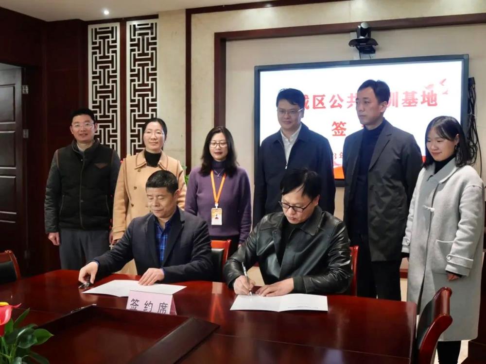 e2ae9d4ff5ee4f3b99e0348a1e6ecd77.jpg e2ae9d4ff5ee4f3b99e0348a1e6ecd77.jpg