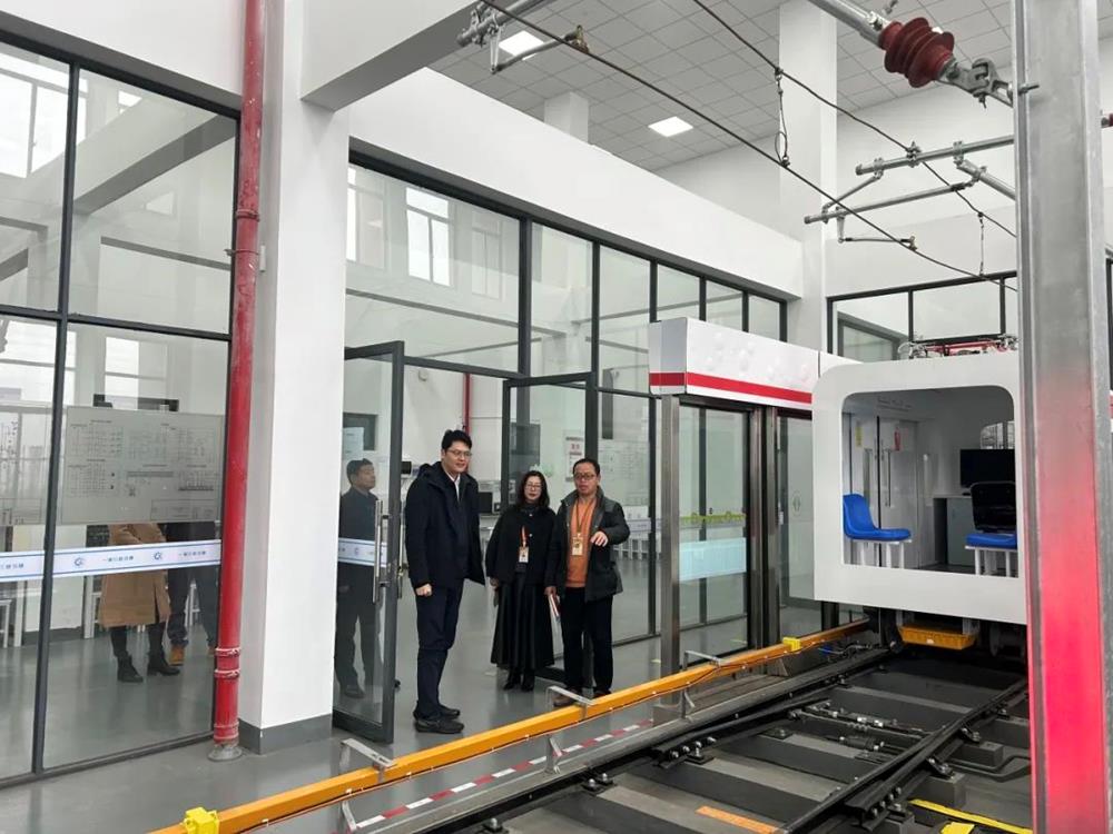 e544381def504036b470cc9248dda564.jpg e544381def504036b470cc9248dda564.jpg