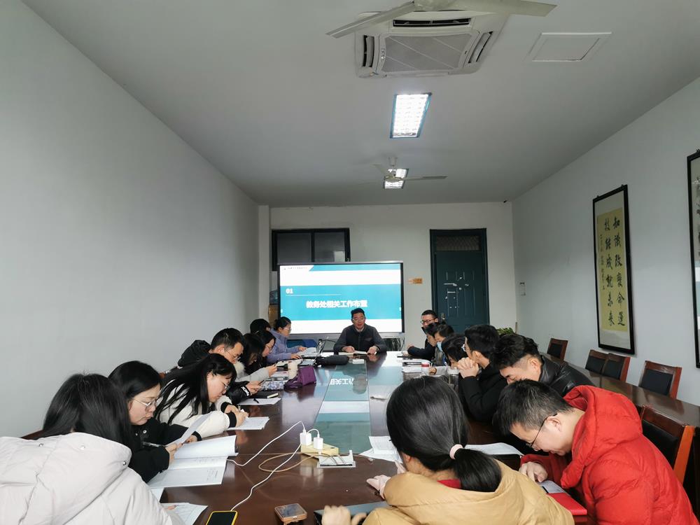 ef9b492405704021801efa2081a340f9.jpg ef9b492405704021801efa2081a340f9.jpg