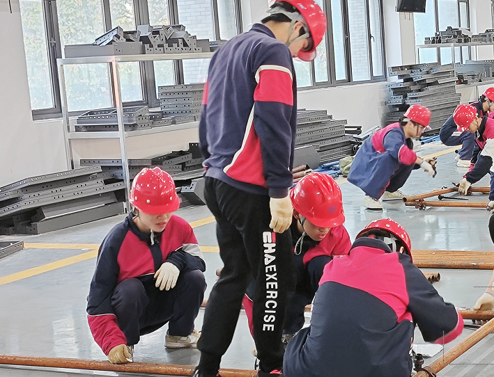 cdd66a7304e04662a84721840d13d0a4.png cdd66a7304e04662a84721840d13d0a4.png