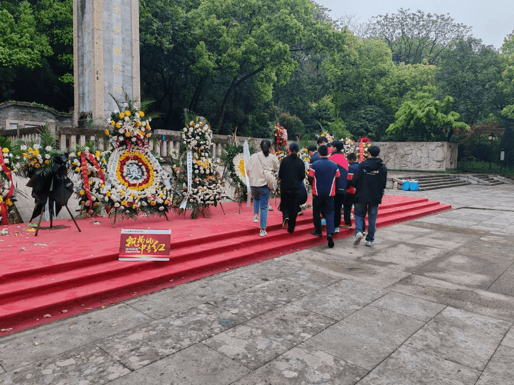 0543a78ddde5422f9930805a7717ce89.png 0543a78ddde5422f9930805a7717ce89.png