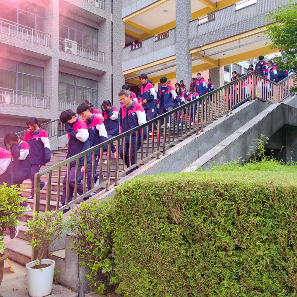 4781bed5f5364f418b7b4949db98a640.jpg 4781bed5f5364f418b7b4949db98a640.jpg