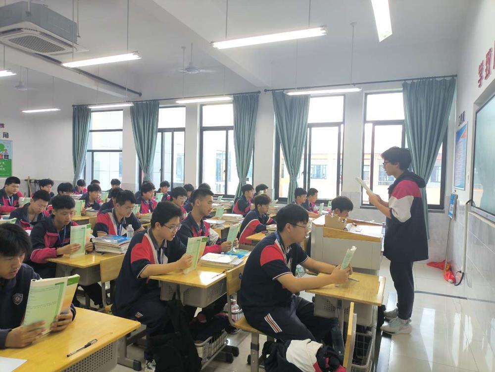 99d07ea04f47423b89e13d684053879b.jpg 99d07ea04f47423b89e13d684053879b.jpg