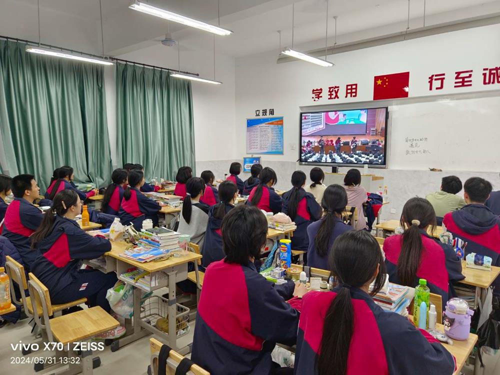 ed1991bc09e54354957113f20d41a688.jpg ed1991bc09e54354957113f20d41a688.jpg