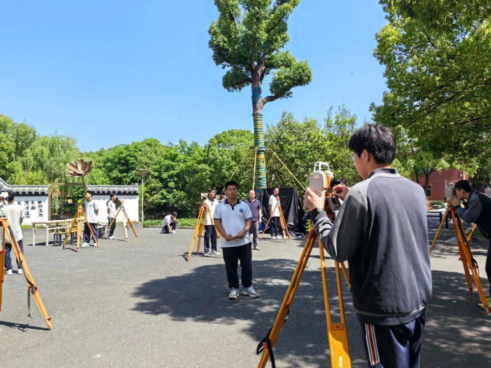 7ebf90021b53454b92f22b04af37420e.png 7ebf90021b53454b92f22b04af37420e.png