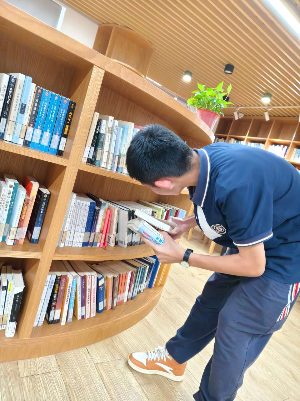 ea8014149cb5457a9763ca2c3cd0de26.png ea8014149cb5457a9763ca2c3cd0de26.png