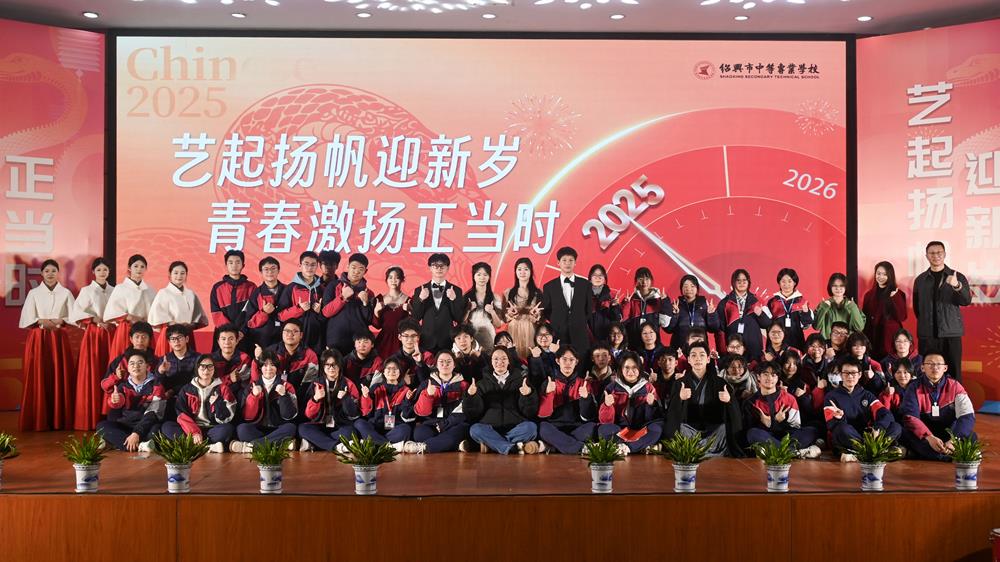 8d58914d6f71415690f5be4758beca50.jpg 8d58914d6f71415690f5be4758beca50.jpg