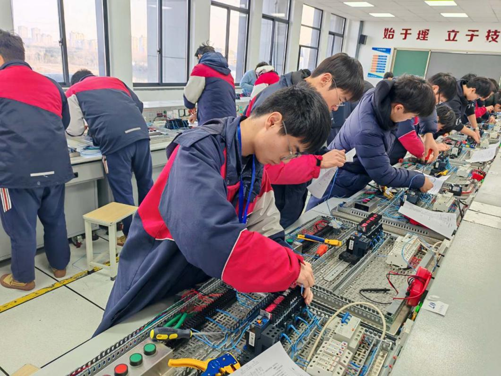 3426eed90bd54d2188e51717e622969e.png 3426eed90bd54d2188e51717e622969e.png