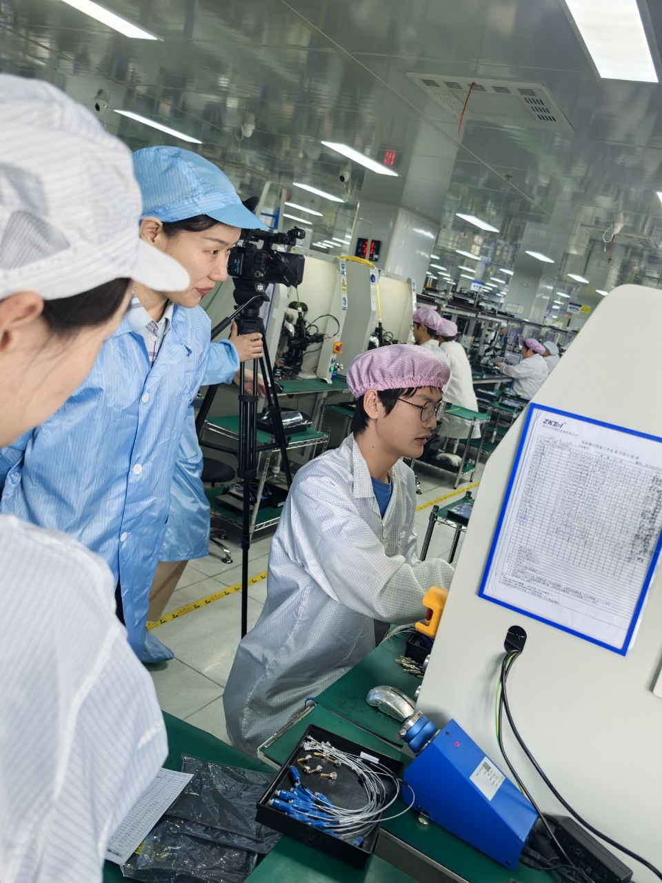 7b9147685a564487b989eb55d2681d12.png 7b9147685a564487b989eb55d2681d12.png