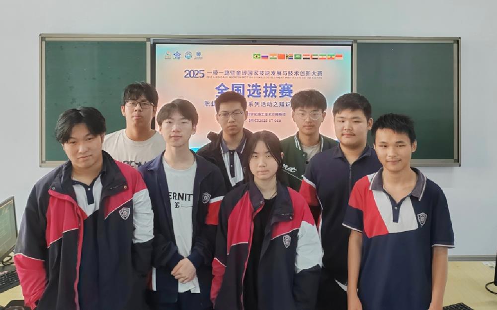 c6859404f7c34858b2e9e7e4f5f5132e.jpg c6859404f7c34858b2e9e7e4f5f5132e.jpg